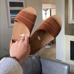 Target brown leather slides - women’s